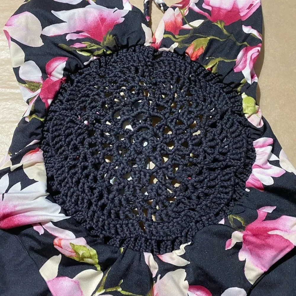 Frankie's Poppy One Piece Cheeky Black Lotus Bathing Suit‎ nwt